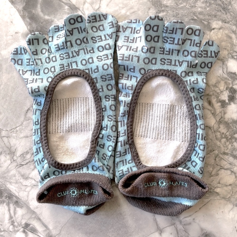 Club Pilates Toe Sox Womens size 10/11